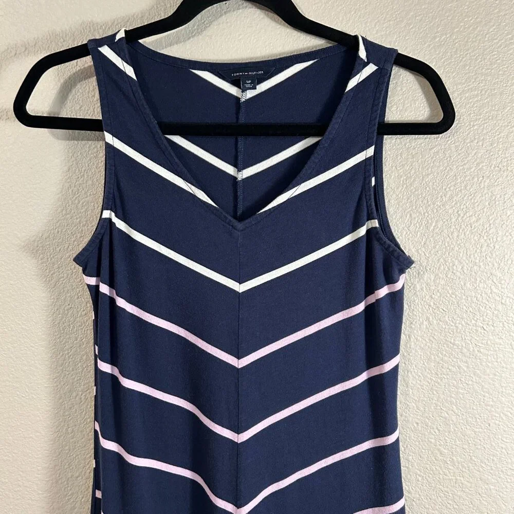 Women's Tommy Hilfiger Navy Blue Chevron Ombre Maxi V-Neck Dress Size: S